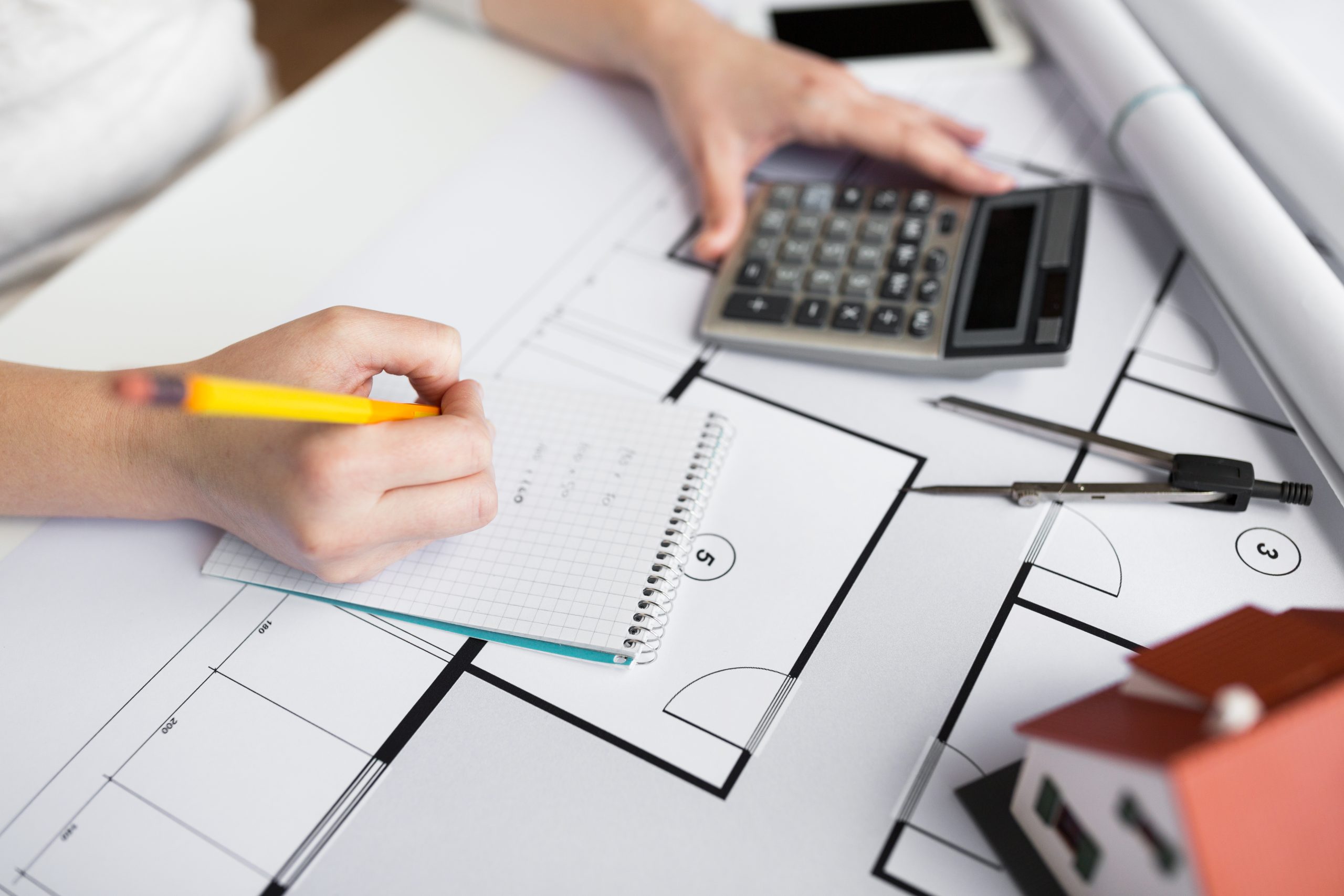 Documents de projet et calculatrice pour estimation du budget travaux